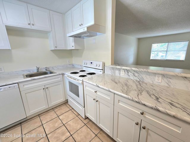 1728 Guava Avenue 7, Melbourne, FL 32935