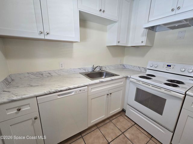 1728 Guava Avenue 7, Melbourne, FL 32935