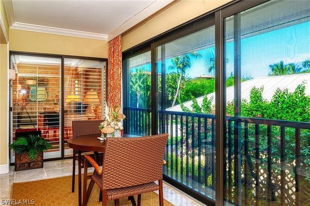 285 5th AVE S 2B, Naples, FL 34102