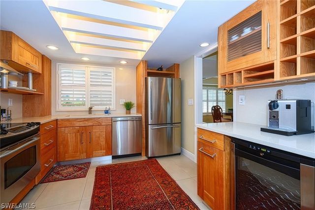 285 5th AVE S 2B, Naples, FL 34102