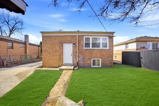 11725 S Kolin Avenue, Alsip, IL 60803