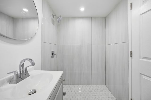 11725 S Kolin Avenue, Alsip, IL 60803