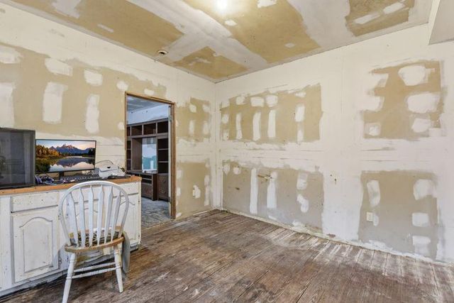 3814 Walker Street, Houston, TX 77023