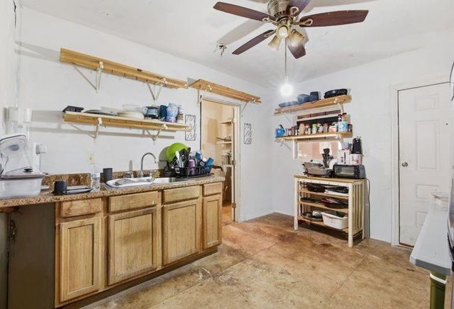 3814 Walker Street, Houston, TX 77023