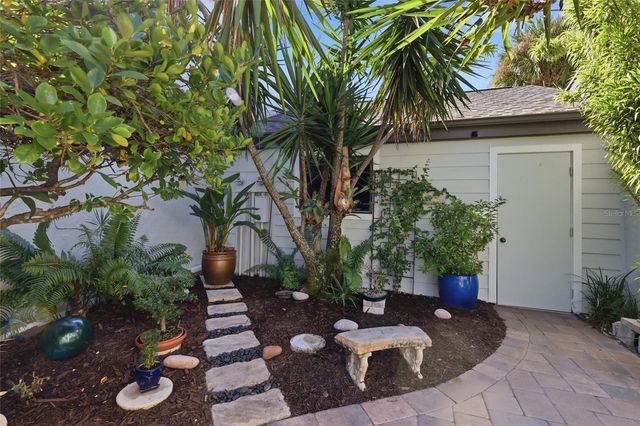 4367 WOODMANS CHART 163, Sarasota, FL 34235