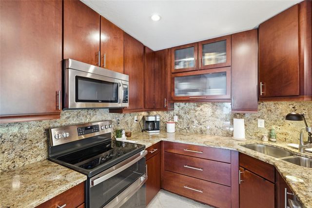 4367 WOODMANS CHART 163, Sarasota, FL 34235