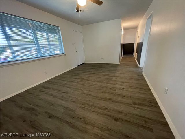 1107 E Street, Barling, AR 72923