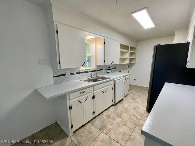 1107 E Street, Barling, AR 72923