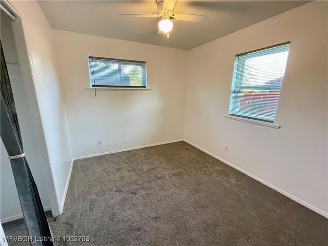1107 E Street, Barling, AR 72923