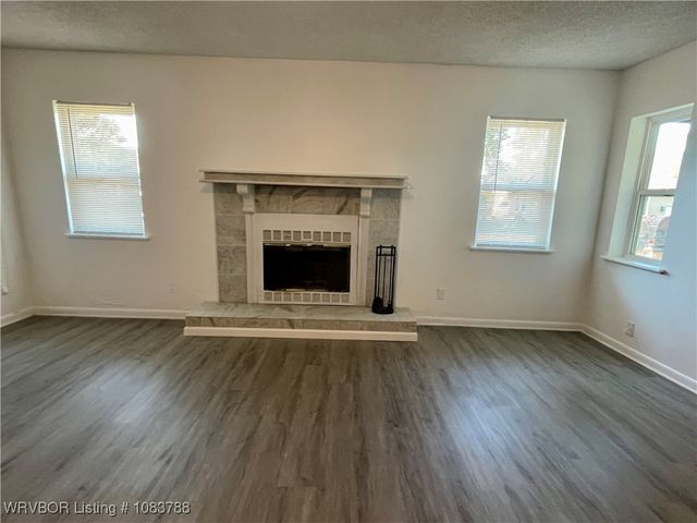 1107 E Street, Barling, AR 72923