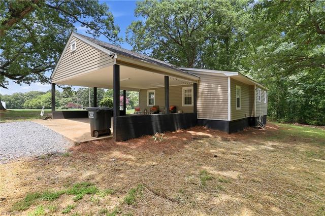 4298 Edgar Road, Sophia, NC 27350