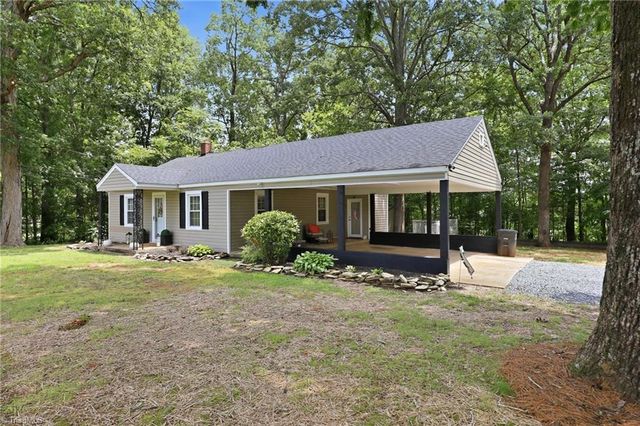 4298 Edgar Road, Sophia, NC 27350