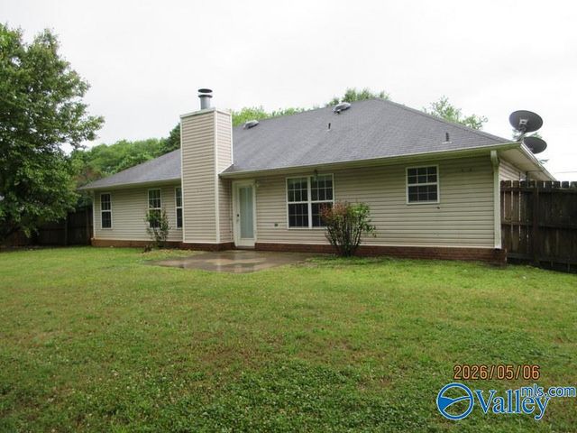 1885 Nick Davis Road, Harvest, AL 35749