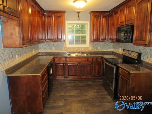 1885 Nick Davis Road, Harvest, AL 35749