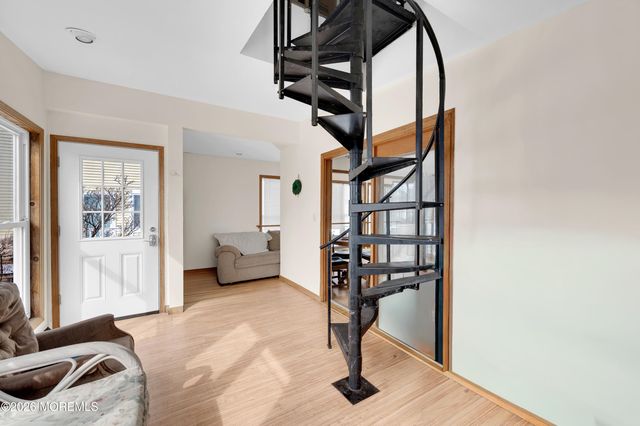 200-202 3rd Avenue, Manasquan, NJ 08736