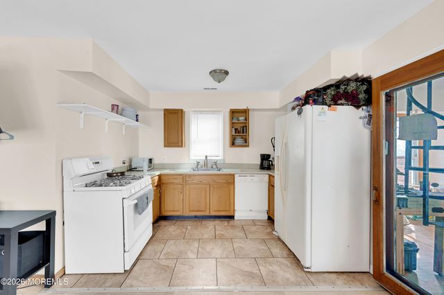 200-202 3rd Avenue, Manasquan, NJ 08736