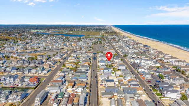 200-202 3rd Avenue, Manasquan, NJ 08736