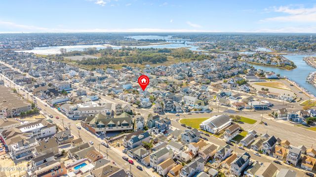 200-202 3rd Avenue, Manasquan, NJ 08736