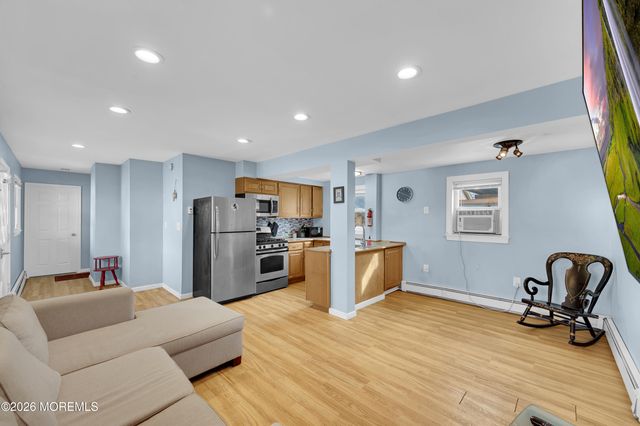 200-202 3rd Avenue, Manasquan, NJ 08736