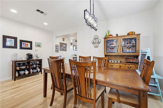 19721 Mathilde Lane, Saugus, CA 91350