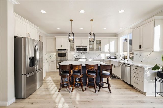 19721 Mathilde Lane, Saugus, CA 91350