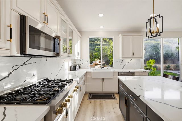 19721 Mathilde Lane, Saugus, CA 91350