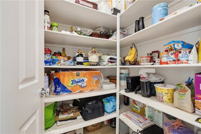 19721 Mathilde Lane, Saugus, CA 91350