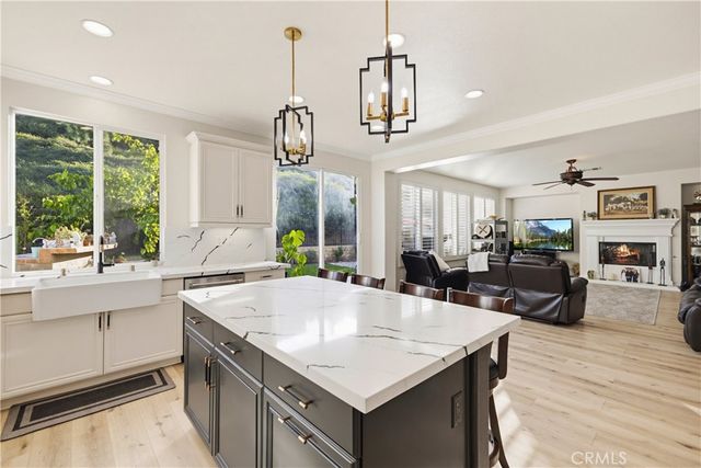 19721 Mathilde Lane, Saugus, CA 91350