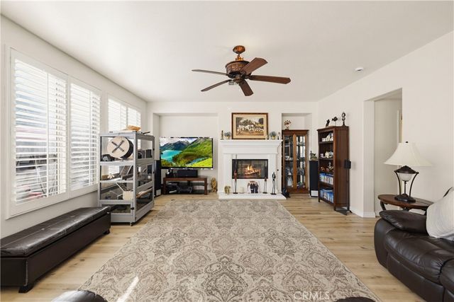 19721 Mathilde Lane, Saugus, CA 91350