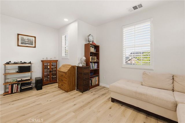 19721 Mathilde Lane, Saugus, CA 91350