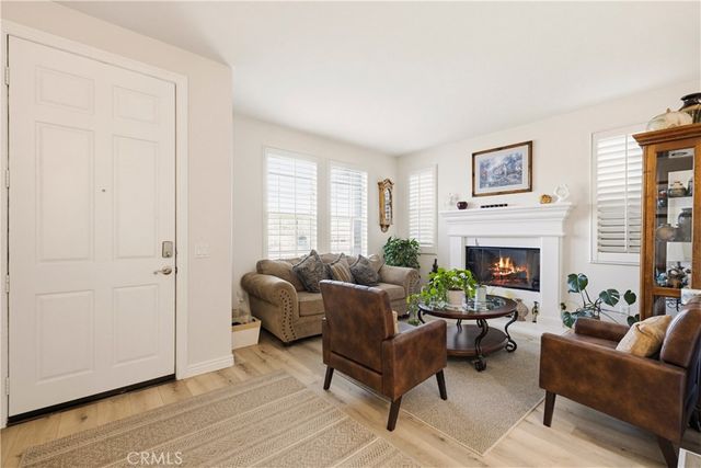 19721 Mathilde Lane, Saugus, CA 91350