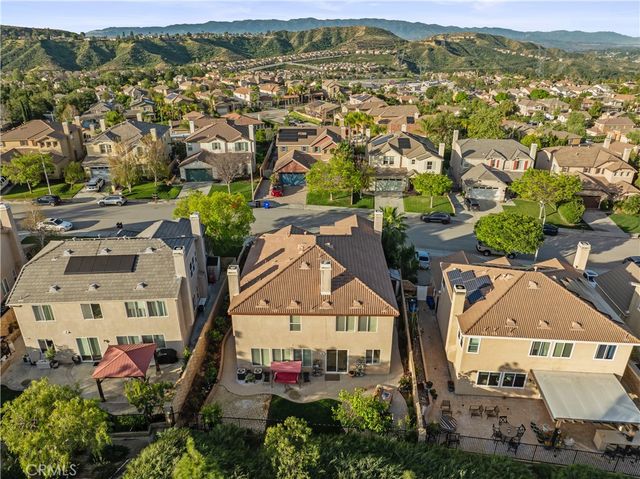 19721 Mathilde Lane, Saugus, CA 91350