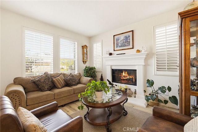 19721 Mathilde Lane, Saugus, CA 91350