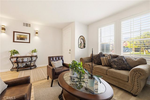 19721 Mathilde Lane, Saugus, CA 91350