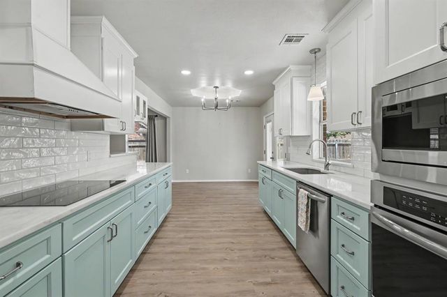 601 NW 172nd Street, Edmond, OK 73012