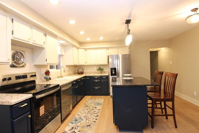 1303 S 9th STREET, Watertown, WI 53094