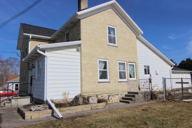 1303 S 9th STREET, Watertown, WI 53094