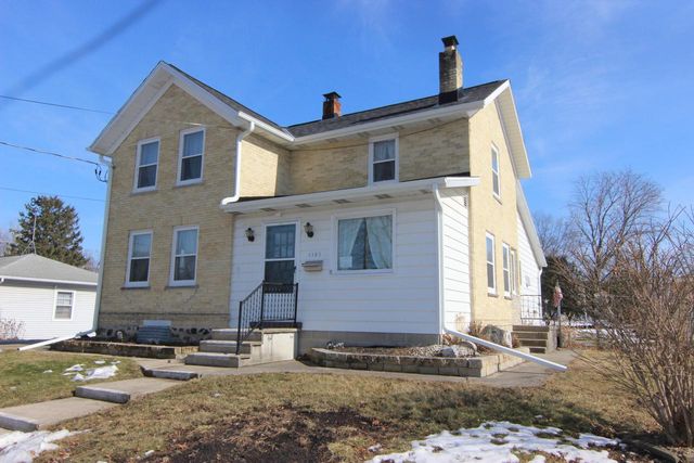 1303 S 9th STREET, Watertown, WI 53094