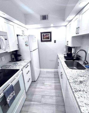 111 Briny Avenue 703, Pompano Beach, FL 33062