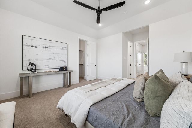 5612 Azores, Houston, TX 77091