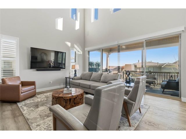 489 Meadowleaf Ln, Highlands Ranch, CO 80126