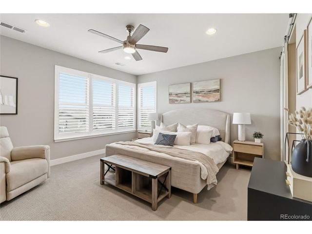 489 Meadowleaf Ln, Highlands Ranch, CO 80126