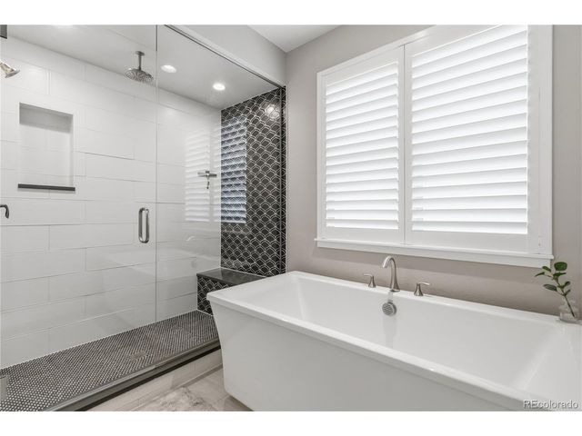 489 Meadowleaf Ln, Highlands Ranch, CO 80126