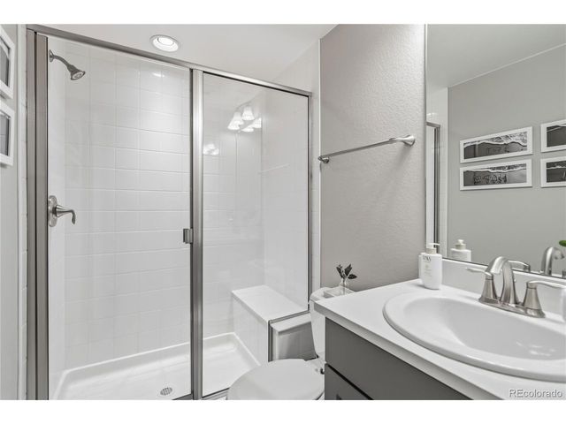 489 Meadowleaf Ln, Highlands Ranch, CO 80126