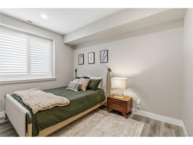 489 Meadowleaf Ln, Highlands Ranch, CO 80126