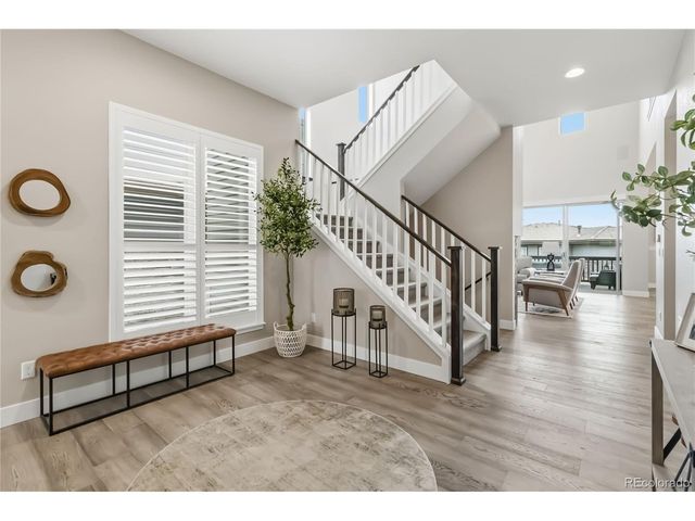489 Meadowleaf Ln, Highlands Ranch, CO 80126