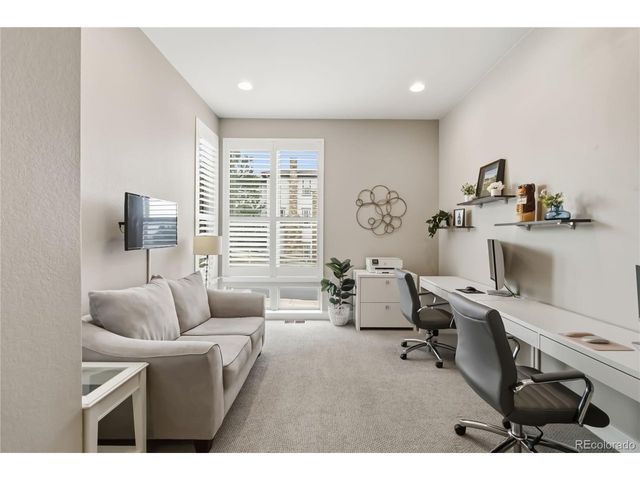 489 Meadowleaf Ln, Highlands Ranch, CO 80126