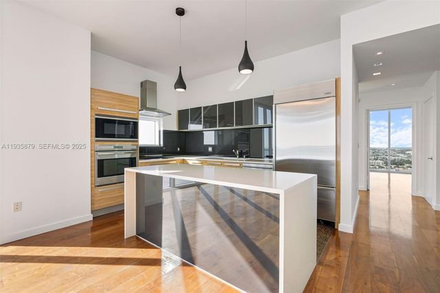 2020 N Bayshore Dr 3510, Miami, FL 33137