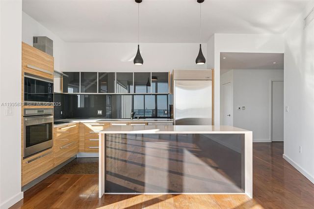 2020 N Bayshore Dr 3510, Miami, FL 33137