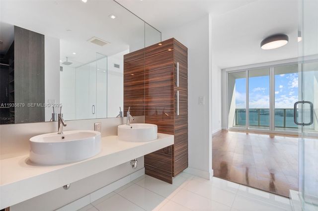 2020 N Bayshore Dr 3510, Miami, FL 33137